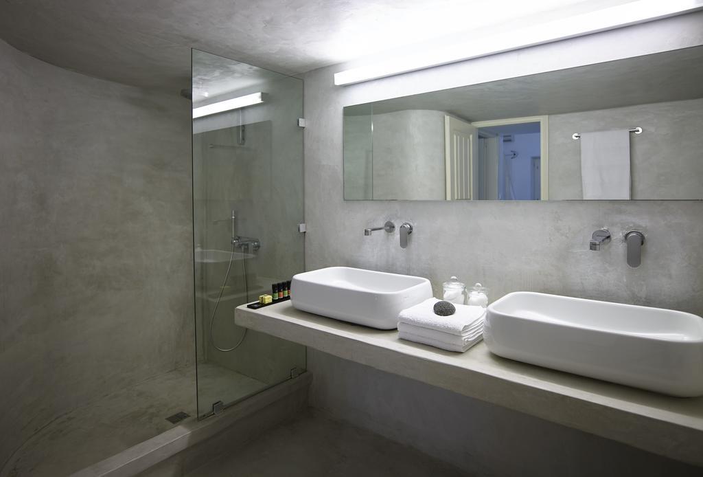 Bellonias Hotel 4*